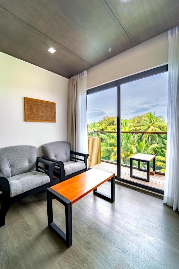 Ataraxis Grand And Spa Fuvahmulah Exterior foto